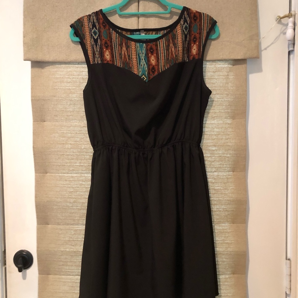 Sleeveless printed dress